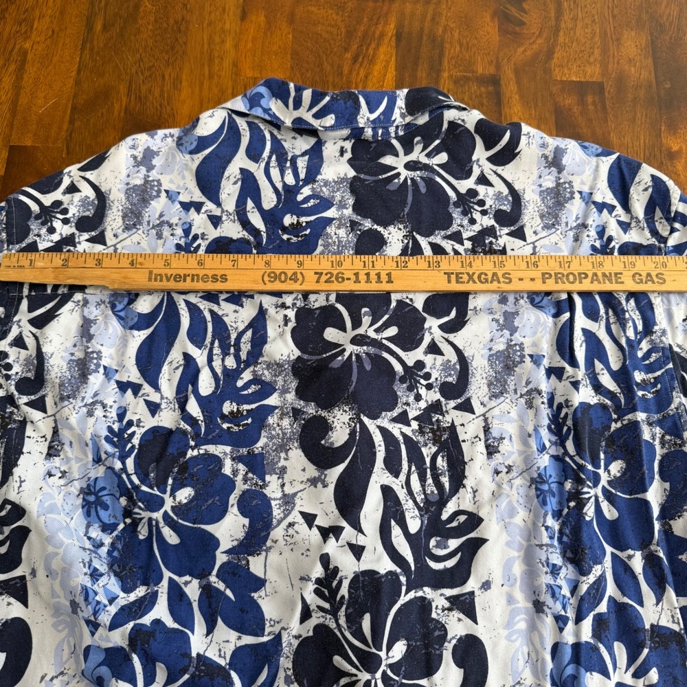 Jos. A.‎ Bank Mens Large 100% Silk Blue Floral Tropical Hibiscus Hawaiian Shirt - Picture 7 of 7